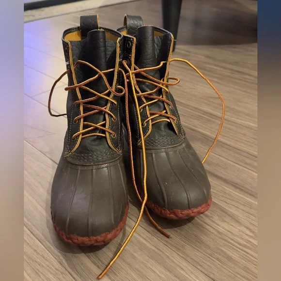 L.L. Bean | Shoes | Gently Worn Bean Boots | Poshmark display picture 2